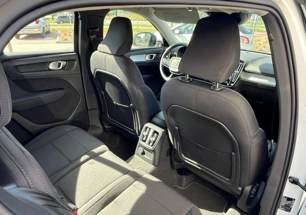 Volvo XC 40 cena 152500 przebieg: 49300, rok produkcji 2021 z Nowy Targ małe 254